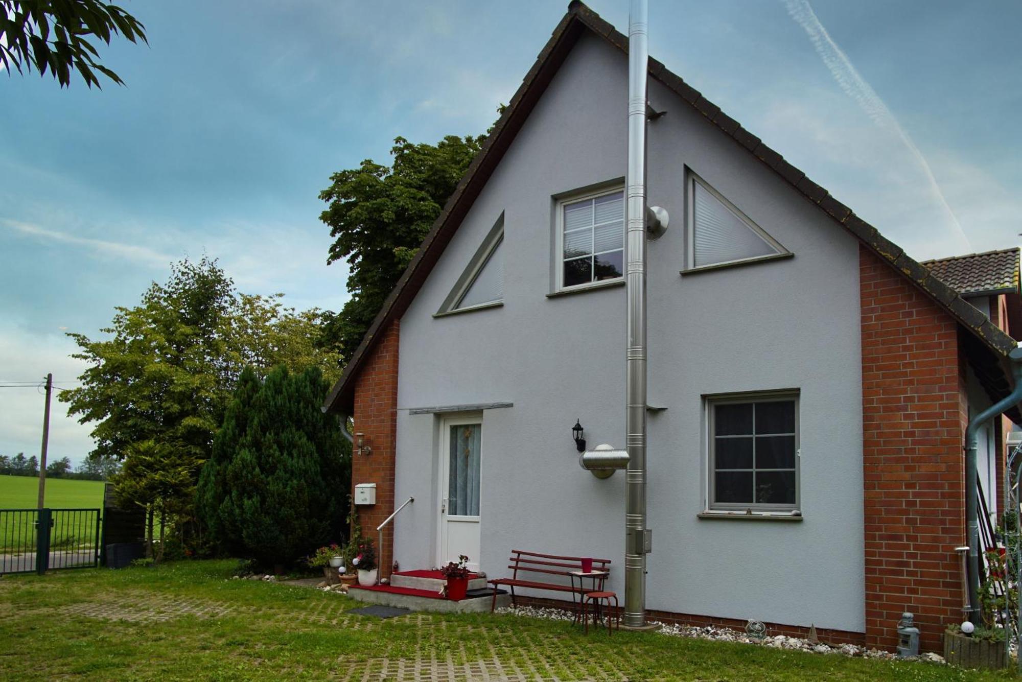 F-1109 Ferienwohnung Am Stadtrand Bergen Auf Rugen Esterno foto